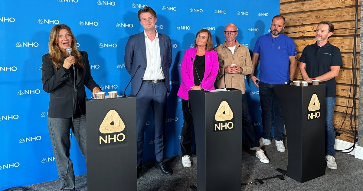 Praktisk grunnskole på Arendalsuka. F.v. Anne-Cecilie Kaltenborn, Øyvind Mathisen (AP), Margret Hagerup (H), Raise Gruppen ved konsernsjef Glenn Veiby, REMA 1000 ved kjøpmann Anders Knutsen og Polygon ved Director Strategy & Development Kai Andersen.